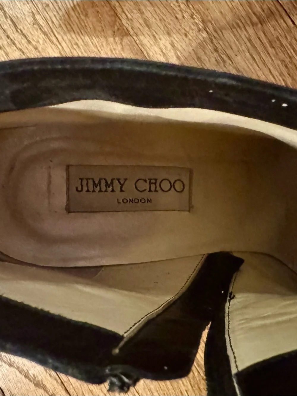 Jimmy Choo Black Leather Pointed Ankle Boots/ Booties - 41